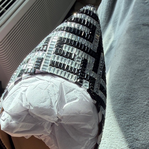 INC International Concepts Black and White Patterned Flats - Picture 11 of 12